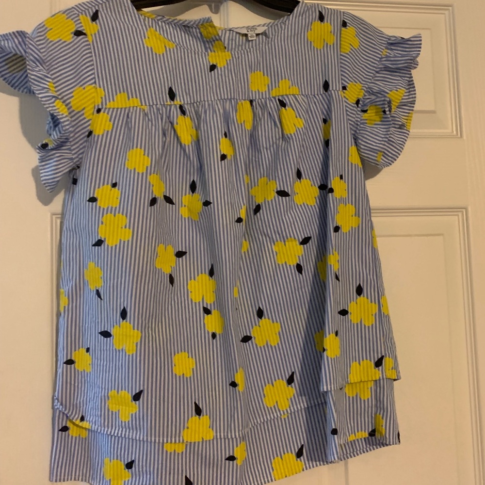 Crown & Ivy Blouse size XS